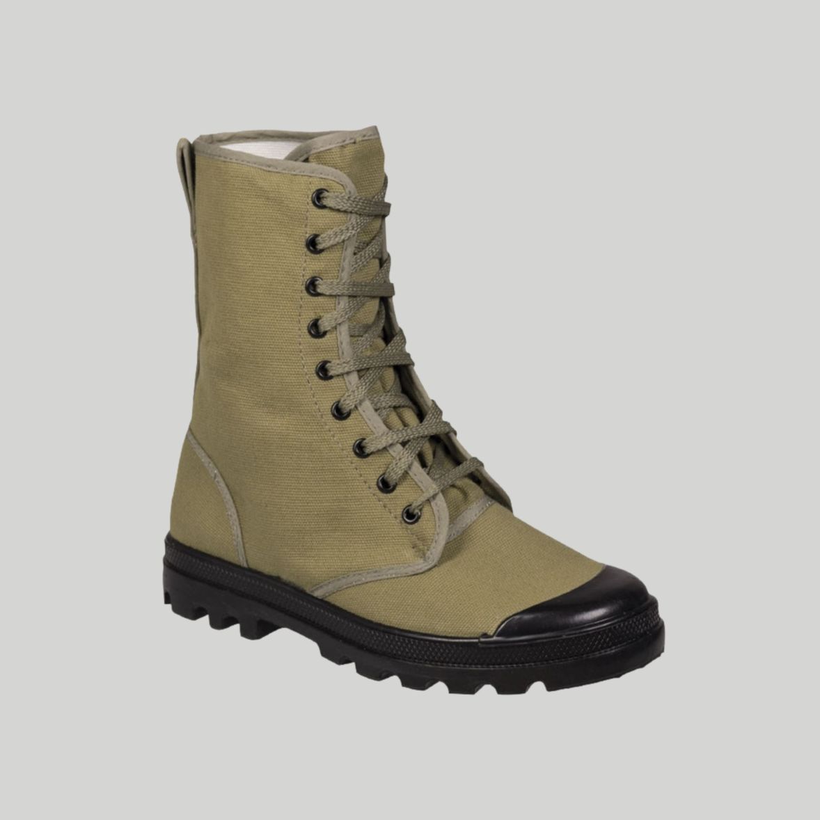 Chaussures de combat